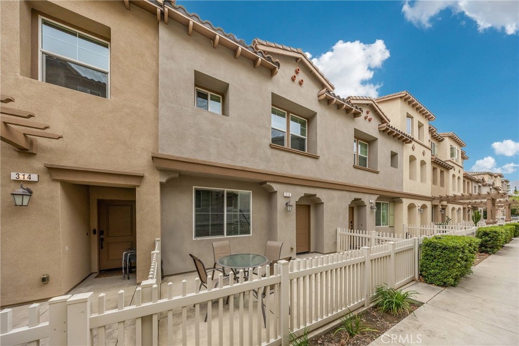 316 N Calvados
