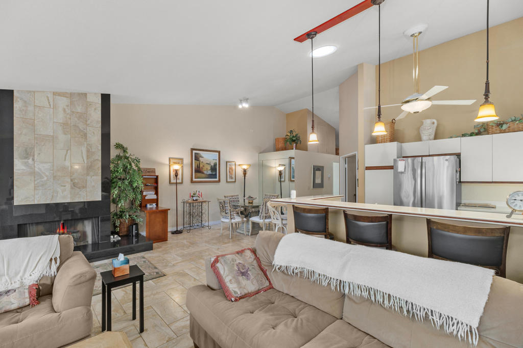 Woodhaven Country Cl - Residential
