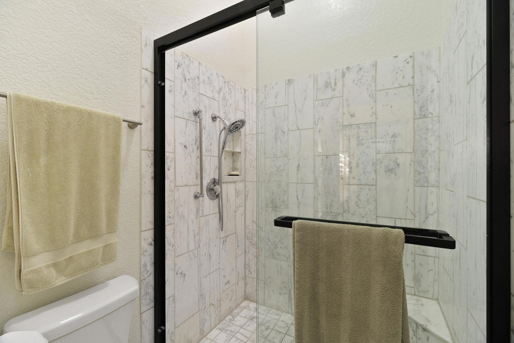 Woodhaven Country Cl - Residential