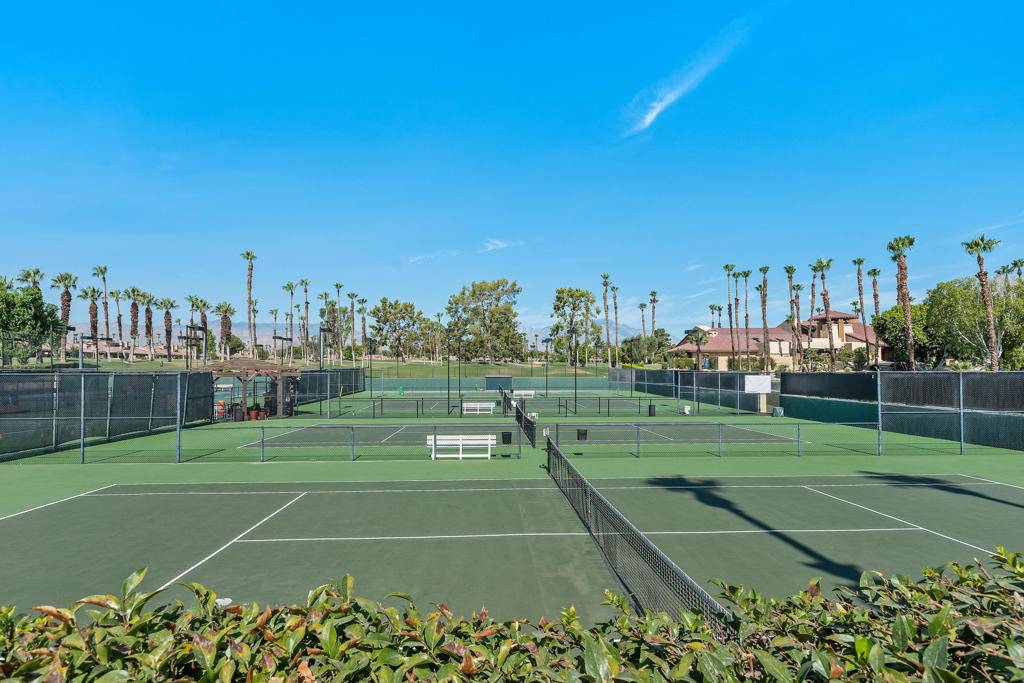 Woodhaven Country Cl - Residential