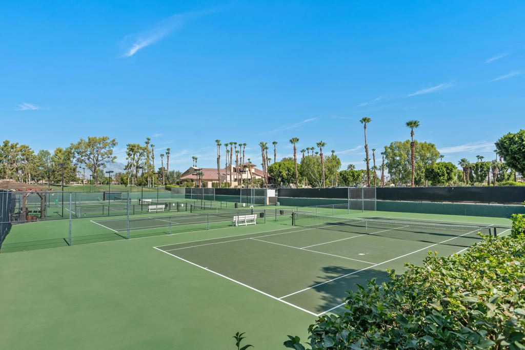 Woodhaven Country Cl - Residential