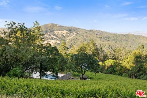 Photo of 351 Wall Road, Napa, CA 94558 (MLS # 25603095)