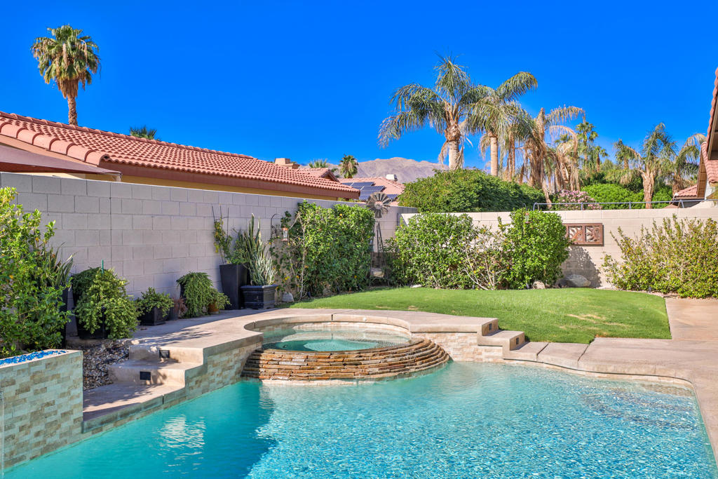 Canyon Crest - Residential