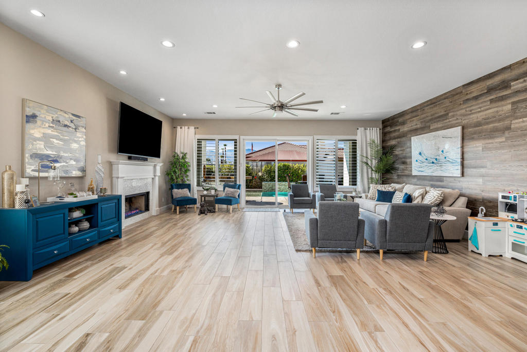 Canyon Crest - Residential