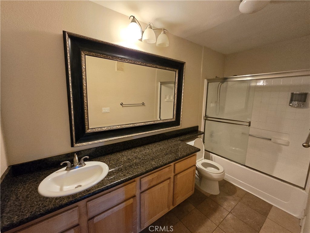 2275 Del Mar Way 106
