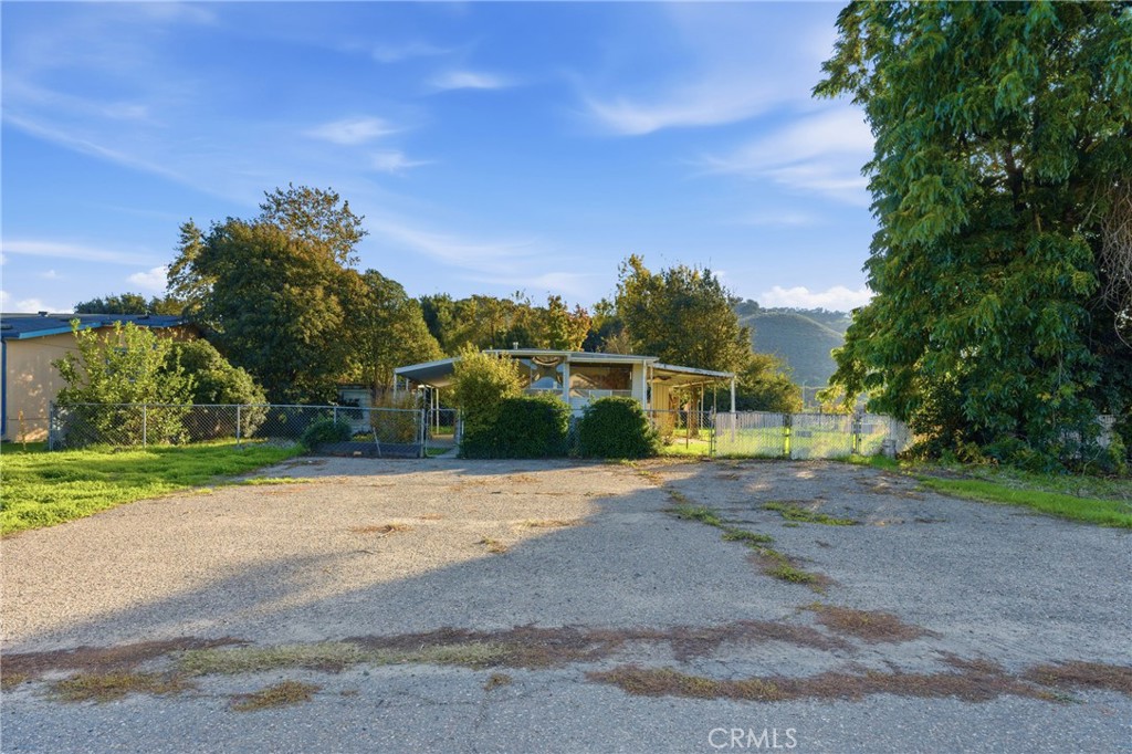 Properties 1 220 Main