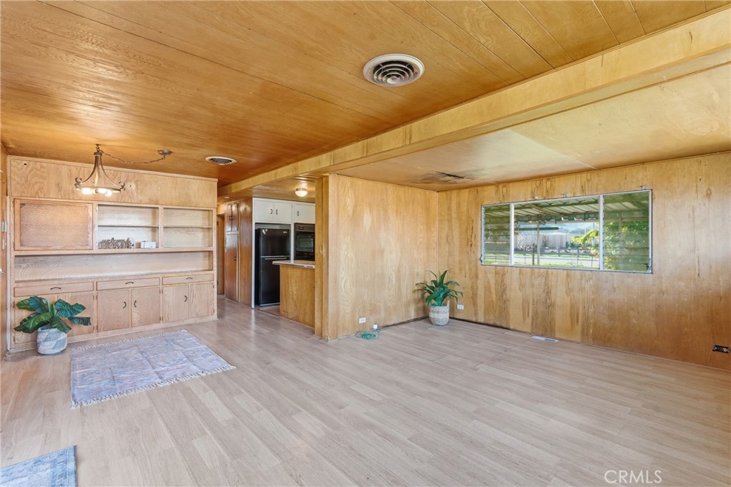 Properties 4 220 Main