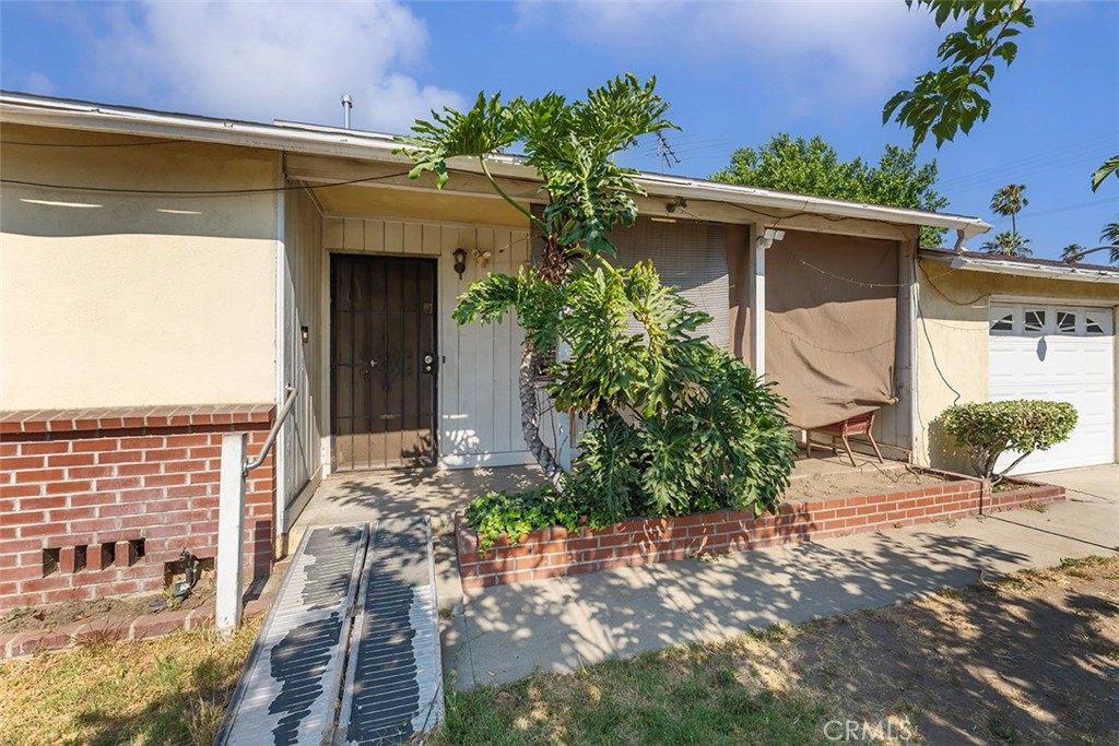 1680 S Palomares Street