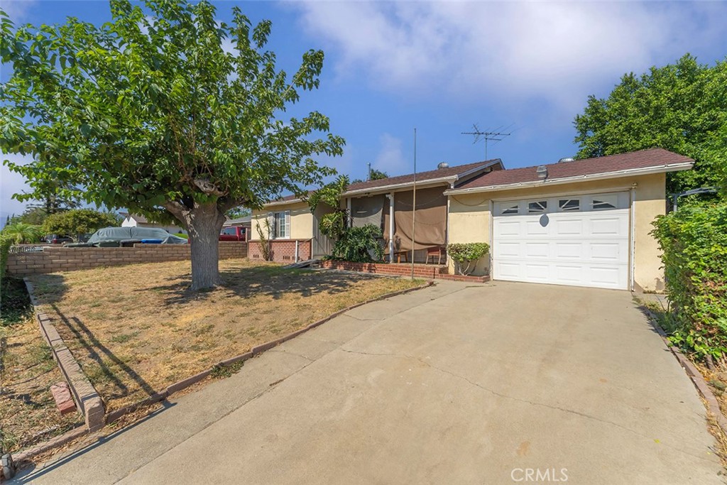 1680 S Palomares Street
