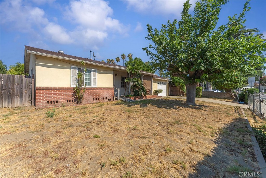 1680 S Palomares Street