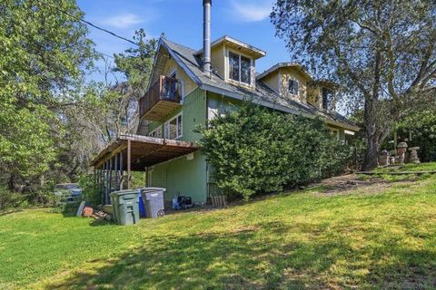 Photo of 17584 S Mesa Drive, Pauma Valley, CA 92061 (MLS # 260006368SD)