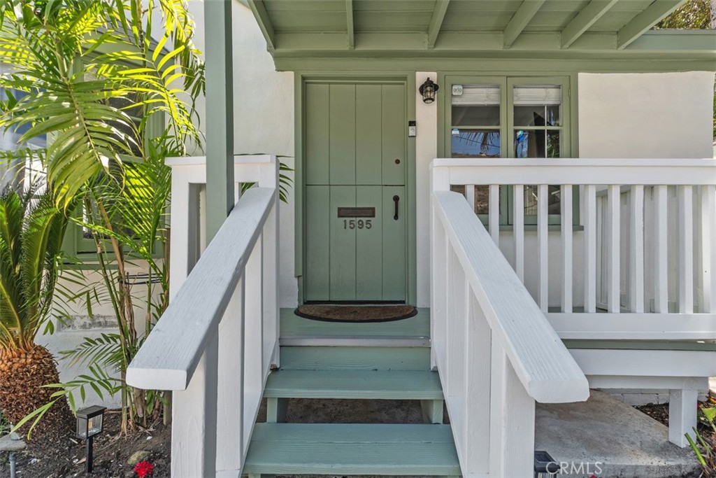 1595 Arroyo Drive