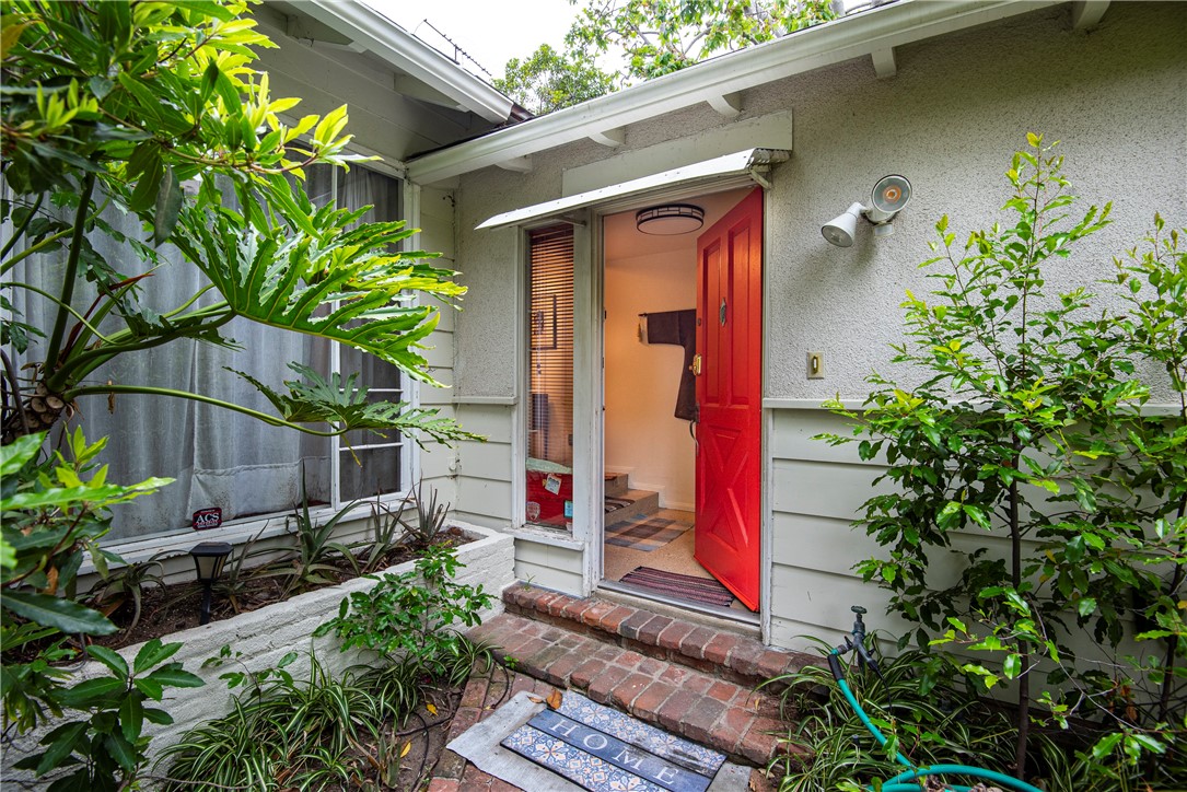 1731 Roscomare Road