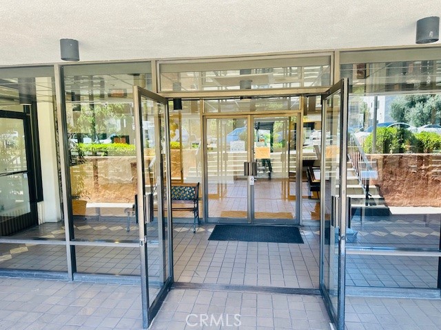 421 S La Fayette Park 214