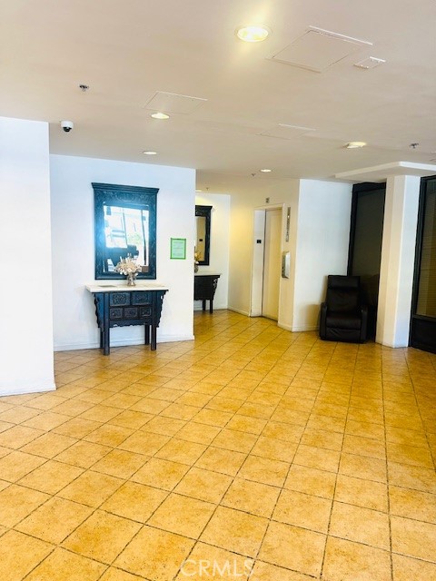 421 S La Fayette Park 214