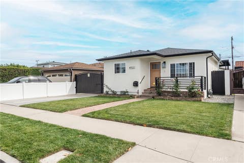 Photo of 4922 W 137th Street, Hawthorne, CA 90250 (MLS # SB26182384)