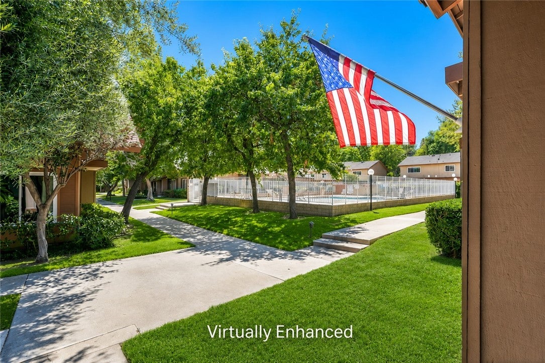 20119 Leadwell Street 3, Winnetka CA 91306
