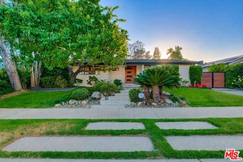 Photo of 5715 Corteen Place, Valley Village, CA 91607 (MLS # 26864669)