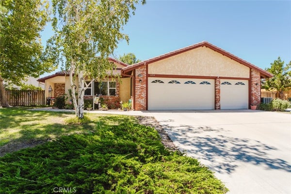6314 ALMOND VALLEY WAY, LANCASTER, CA 93536 - Image bd3d5b7474cecc5d20a7d3ef75c95f8e/2797432072