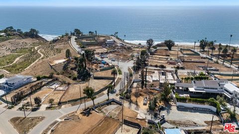 Tiny photo for 419 Lombard Avenue, Pacific Palisades, CA 90272 (MLS # 25603277)
