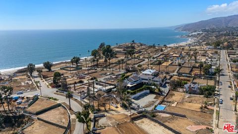 Tiny photo for 419 Lombard Avenue, Pacific Palisades, CA 90272 (MLS # 25603277)