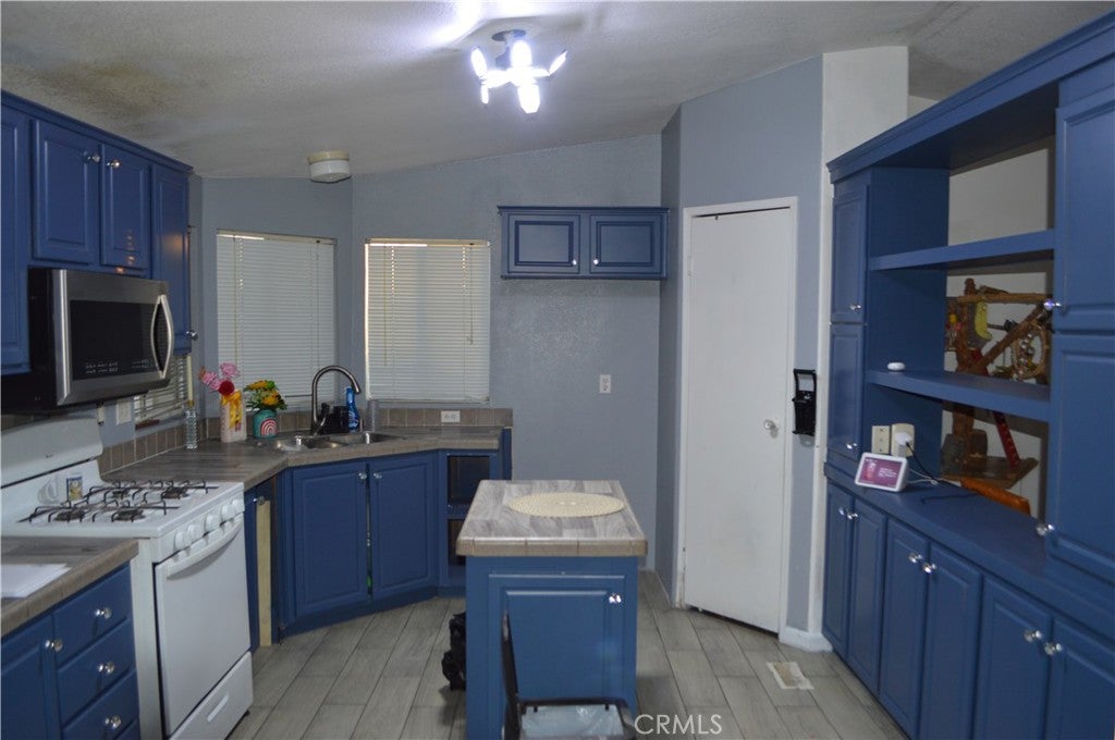 115 N Manzanita Court