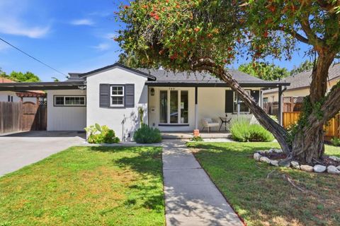 Photo of 785 Malone Road, San Jose, CA 95125 (MLS # ML82047218)