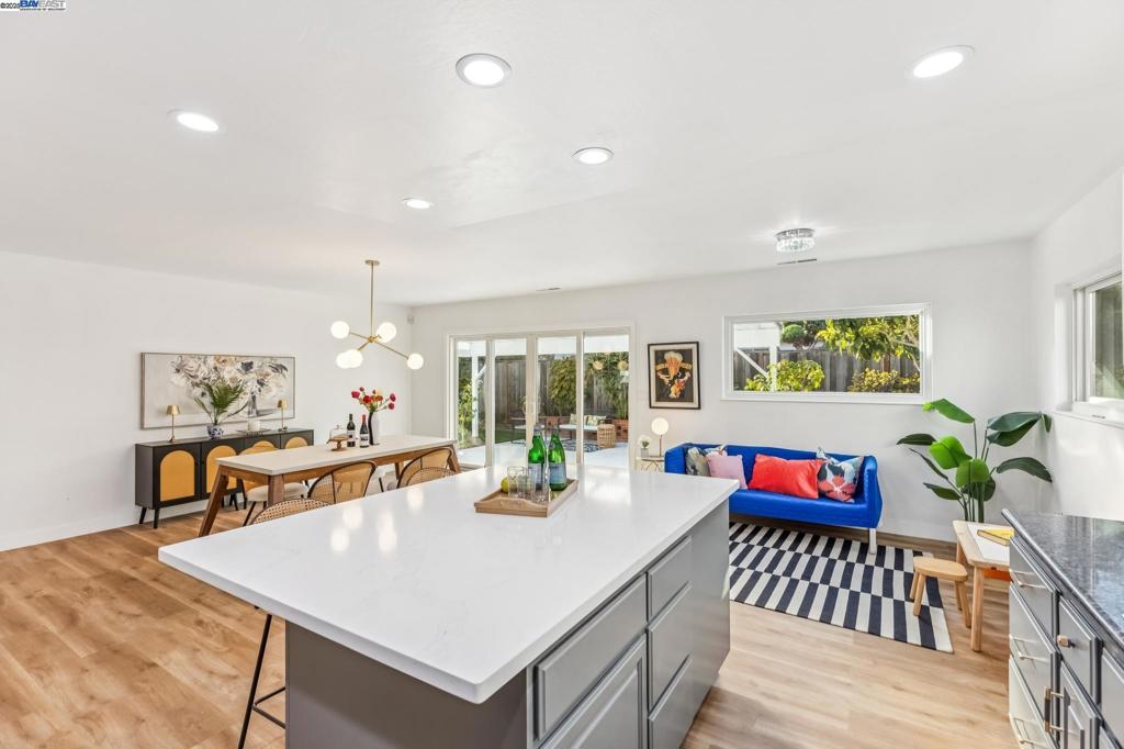 SOUTHSHORE - Residential