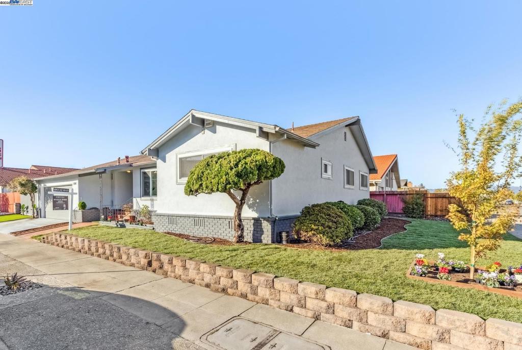 SOUTHSHORE - Residential