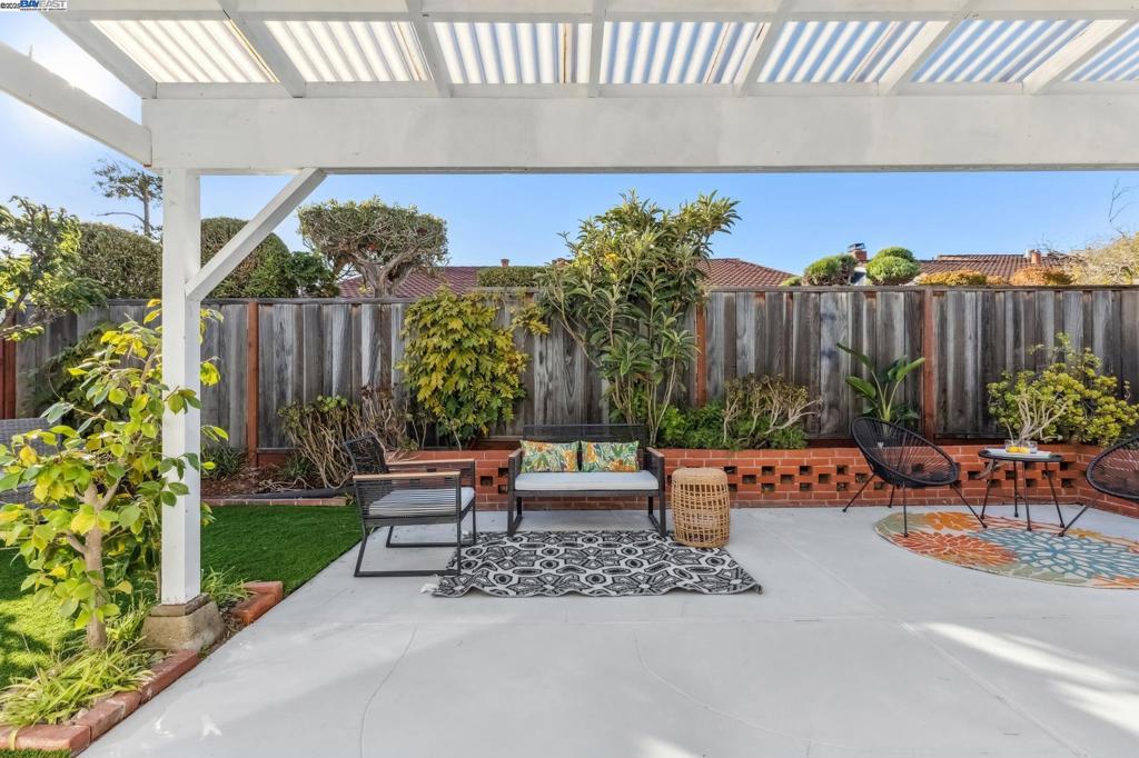 SOUTHSHORE - Residential