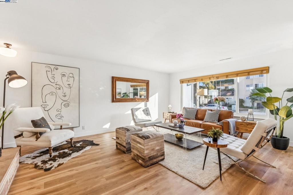 SOUTHSHORE - Residential