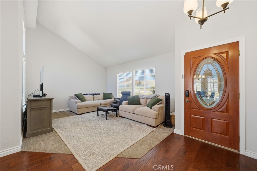 1505 Canterbury