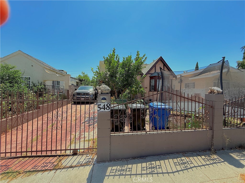 548 W 108th Street