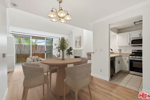 5325 Newcastle Avenue 342 Encino CA 91316