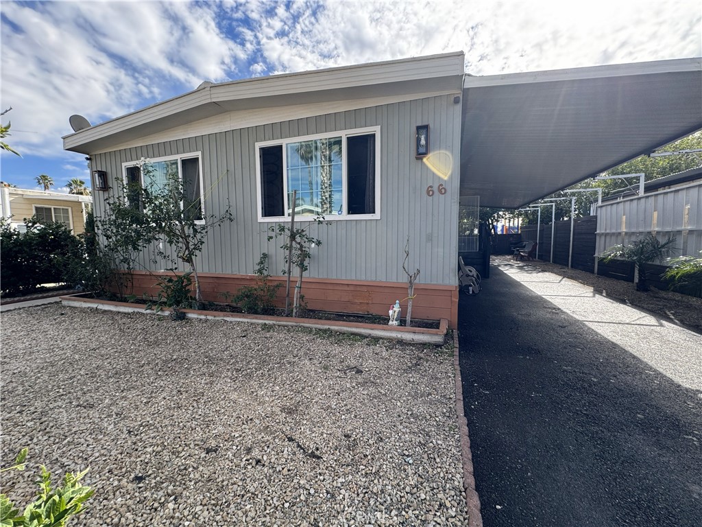 1025 S Riverside Avenue 66