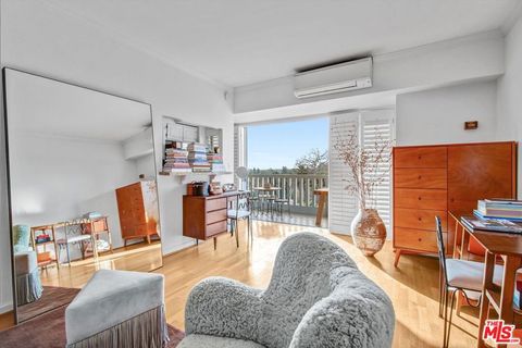 Photo of 999 N Doheny Drive #602, West Hollywood, CA 90069 (MLS # 26651791)