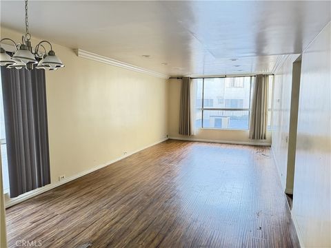 Photo of 500 Evergreen St #107, Inglewood, CA 90302 (MLS # OC26033809)