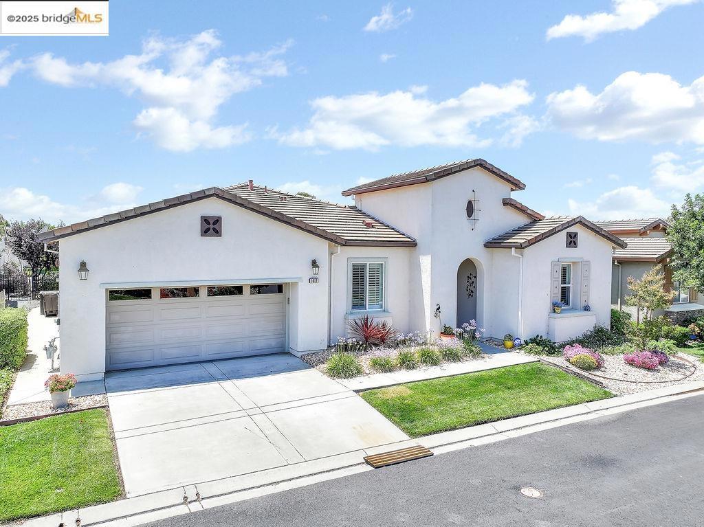 Enjoy modern upgrades and resort-style living in this beautifully updated 2-bedroom, 2.5-bath home in Rio Vista’s highly desirable 55+ Trilogy community. With 2,464 sq. ft. of well-designed space, this home features paid solar, new flooring, fresh paint (2024), and a chef’s kitchen with cherry wood cabinetry, granite tile counters, a new oven/microwave, and two large islands ideal for entertaining. The primary suite offers a private nook—perfect for an office or hobby space—and there are two serene patios for indoor-outdoor living. Community amenities include a golf course, pool, tennis, pickleball, bocce, restaurant, and library. Your dream lifestyle awaits!