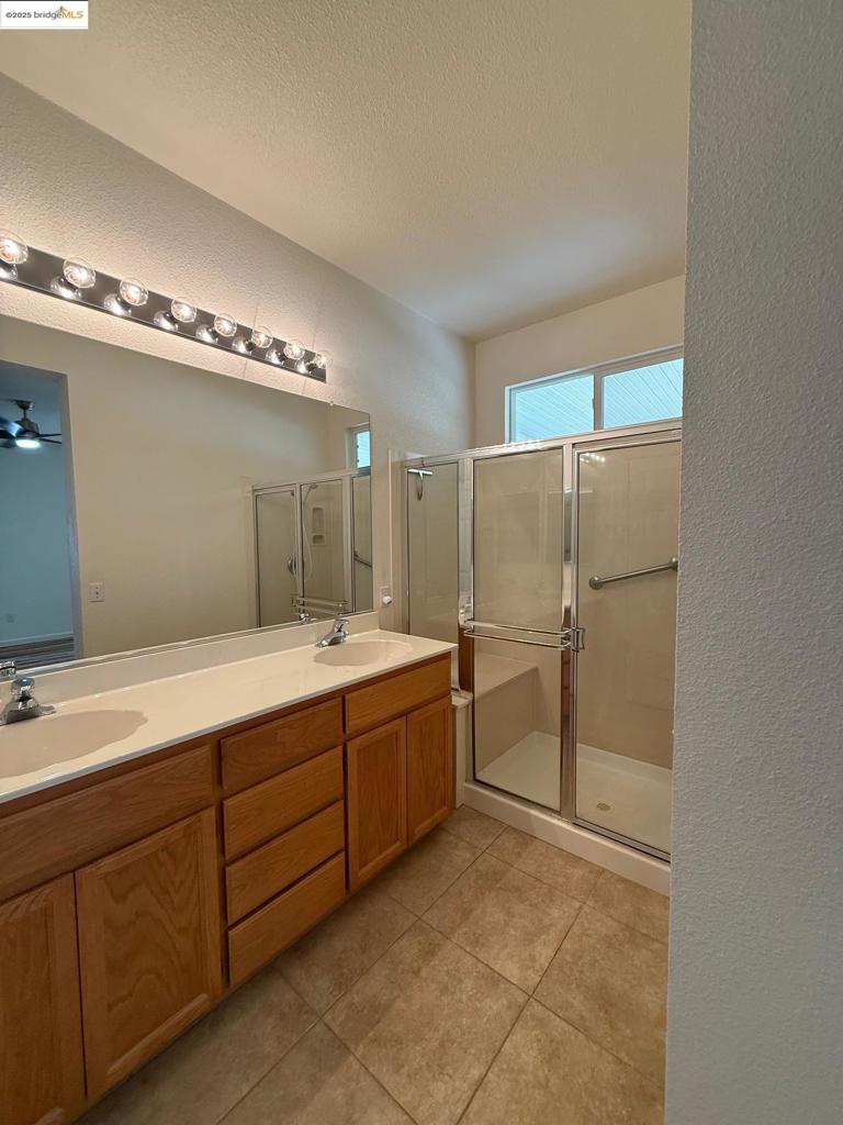 SUMMERET 1 - Residential Lease