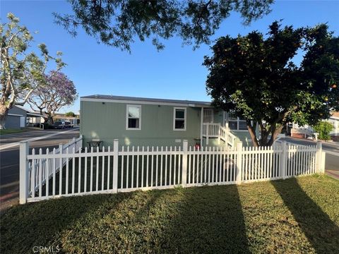 Photo of 105 E Balboa Ln #148, Tustin, CA 92780 (MLS # PW26083999)