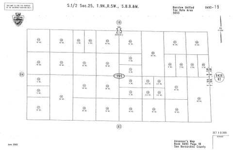 Photo of 1 N heledale Road, Barstow, CA 92311 (MLS # HD26233188)