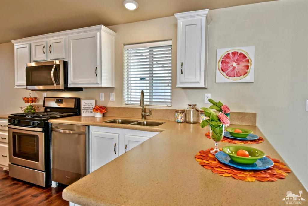 Palm Desert Greens - Manufactured In Park