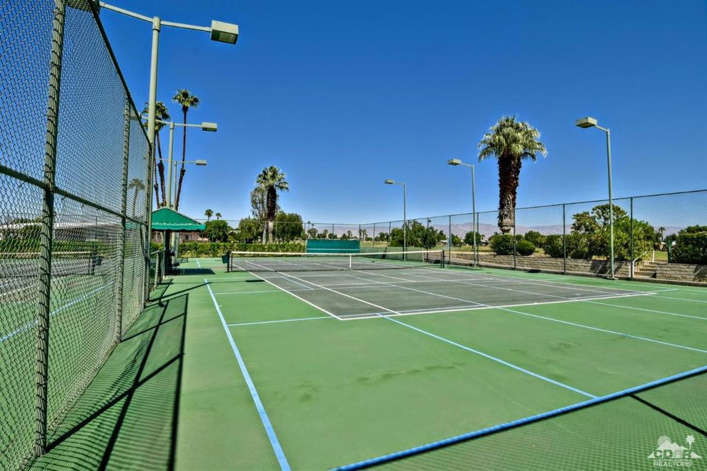 Palm Desert Greens - Manufactured In Park