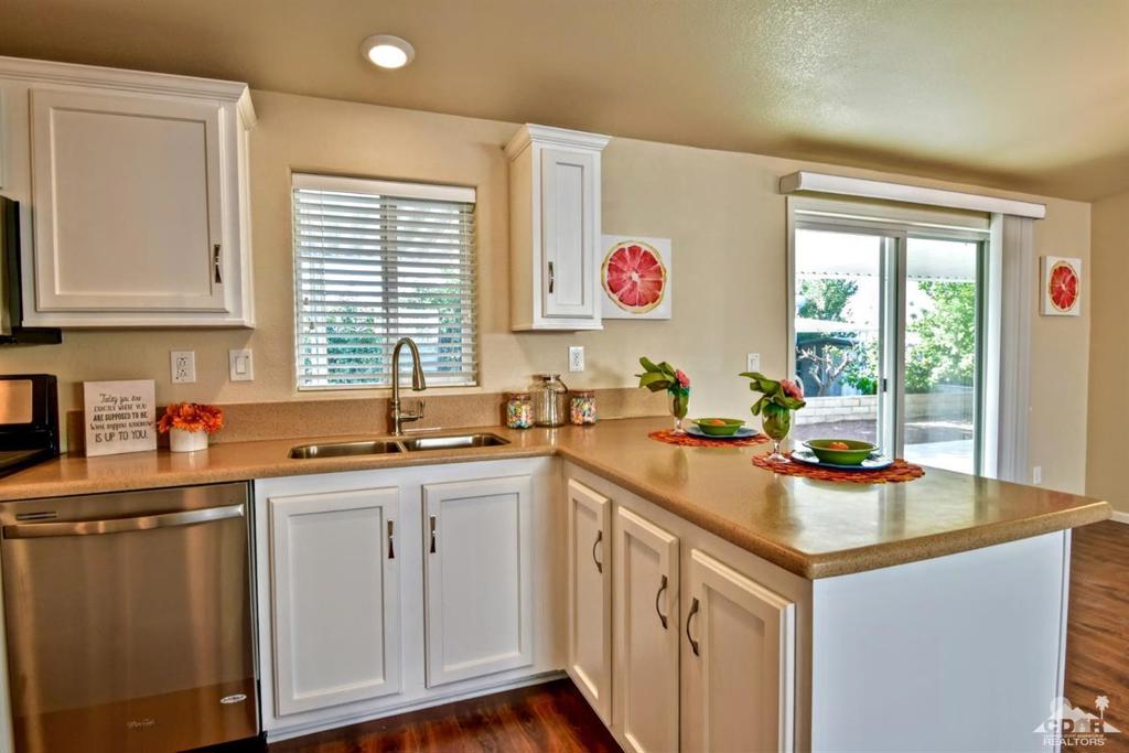 Palm Desert Greens - Manufactured In Park