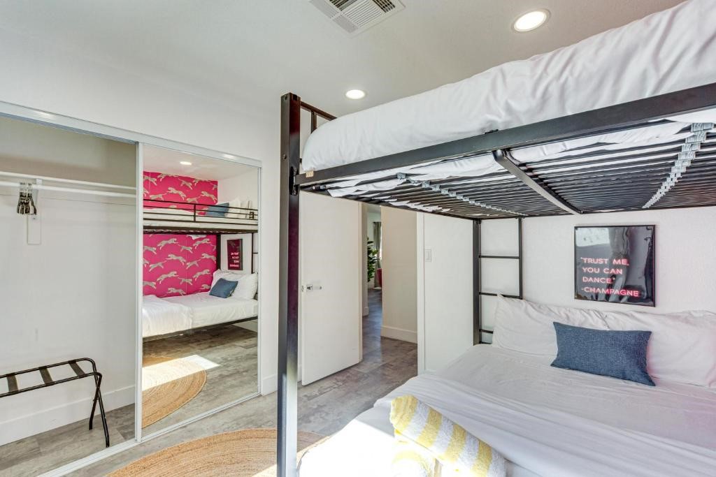 Gateway Highlands (33107) - Residential