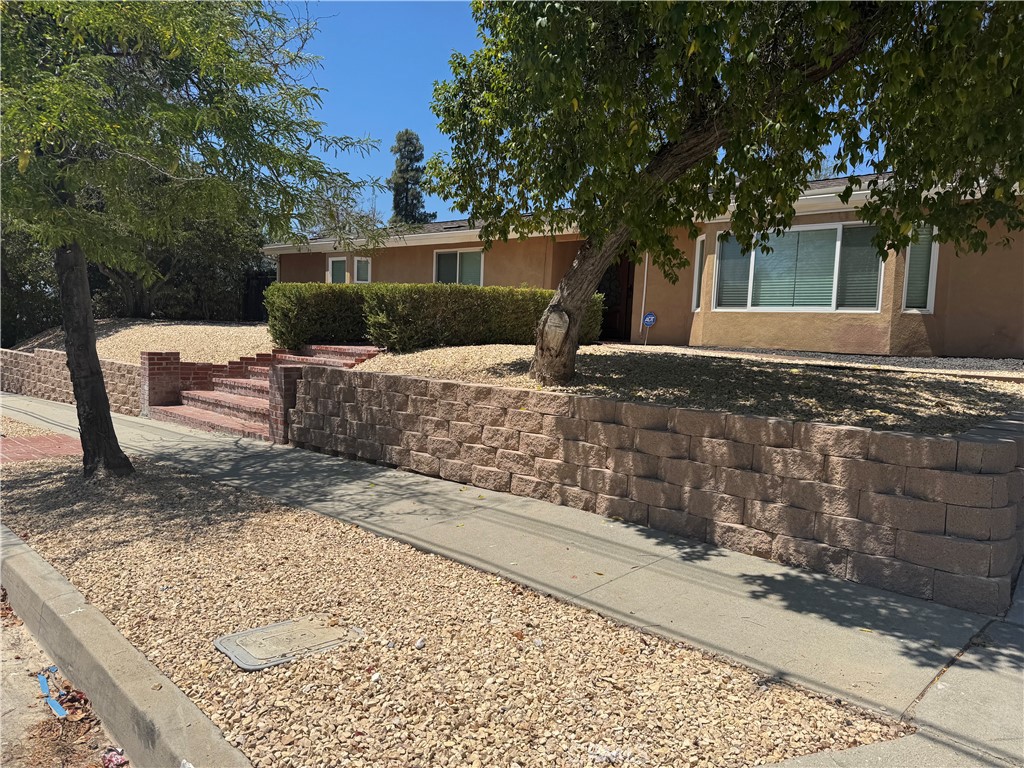 Beautifully Updated Home in Prime Woodland Hills Location!
Welcome to this bright, spacious, and private 3-bedroom, 2.5-bath home in one of Woodland Hills’ most sought-after neighborhoods. Thoughtfully updated and move-in ready, this home offers comfort, style, and functionality. Newer wood flooring, remodeled bathrooms with with vanities and tiled showers, updated kitchen with granite countertops, breakfast nook and fresh paint. New roof and new energy- efficient windows. Centeral A/C, recessed lighting, and cozy fireplace in the living room. Fresh interior paint gives a clean, modern feel. Alarm system installed for added security. Dedicated laundry area and attached 2 car garage, situated in top-rated school district with friendly walkable neighborhood.Move-In Ready.
Set on an elevated lot above street level, this home offers added privacy, presence, and natural light. The generous frontage enhances curb appeal, while the expansive backyard provides plenty of space for outdoor activities, gardening, or relaxing.
This home is in excellent condition and ready for immediate occupancy.
