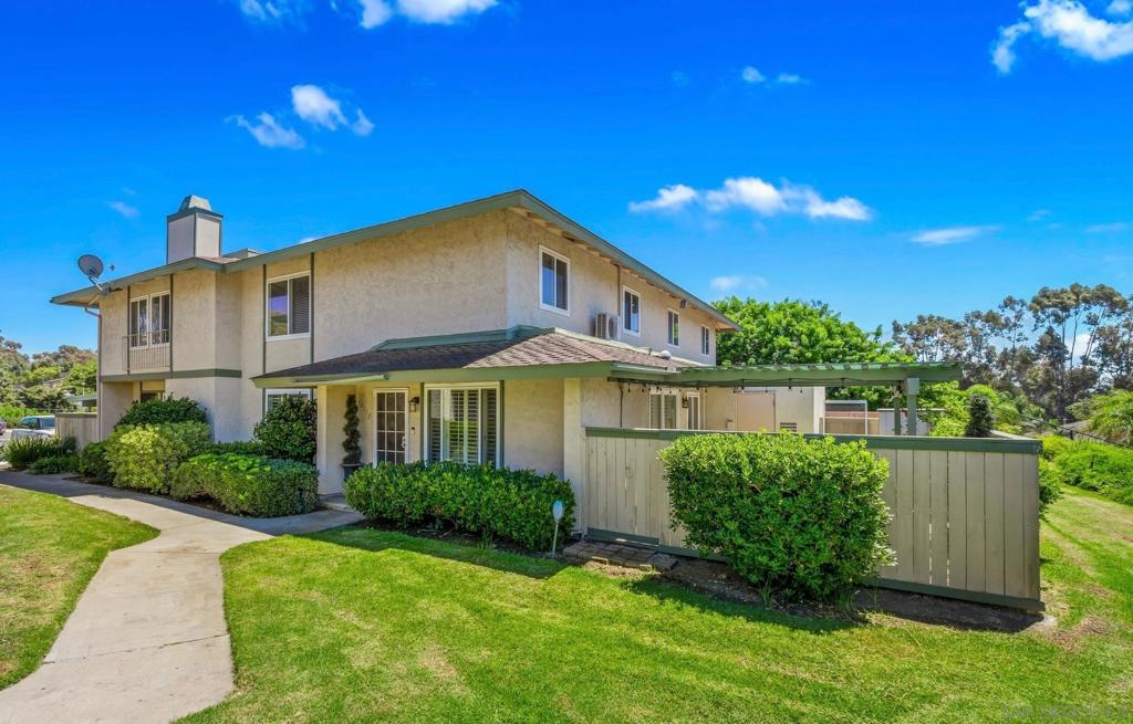 10112 Caminito Volar