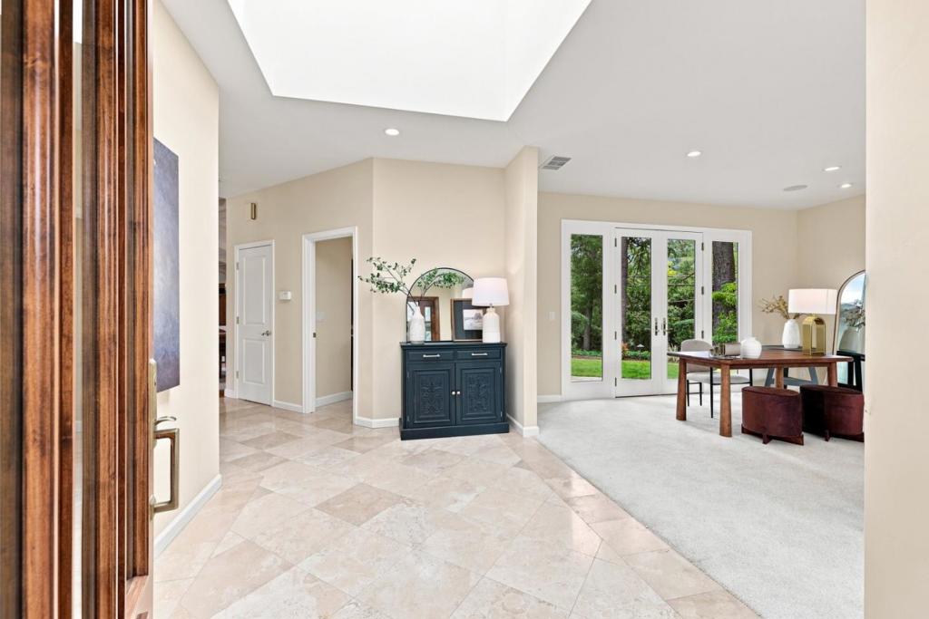 18113 Saratoga Los Gatos Road