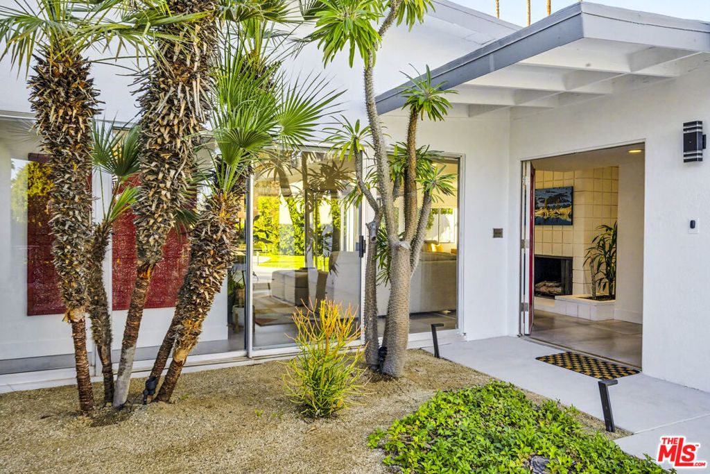 Photo of 37223 Ferber Drive, Rancho Mirage, CA 92270 (MLS # 26638947)