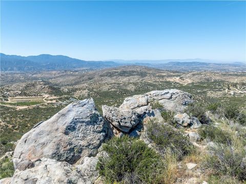 Photo of 23 Ruben Drive, Aguanga, CA 92536 (MLS # SW26060864)